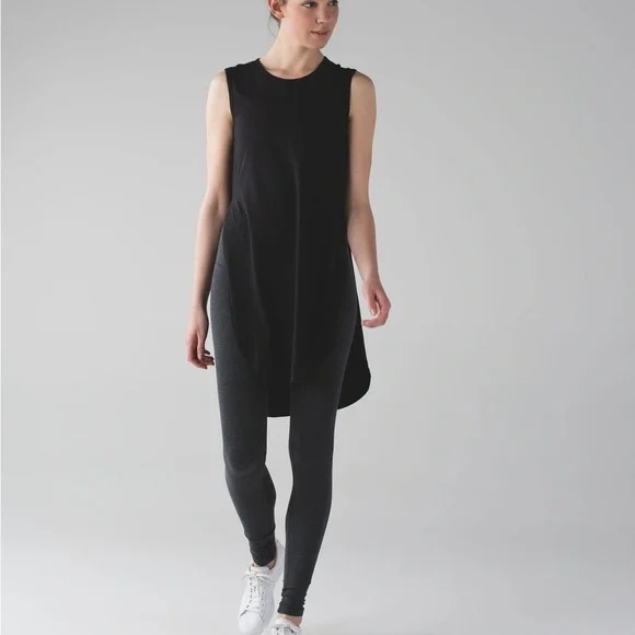 Lululemon Top Womens XS/M Black Breeze By Tunic Split Minimal Gym Active Hiking - Picture 2 of 10